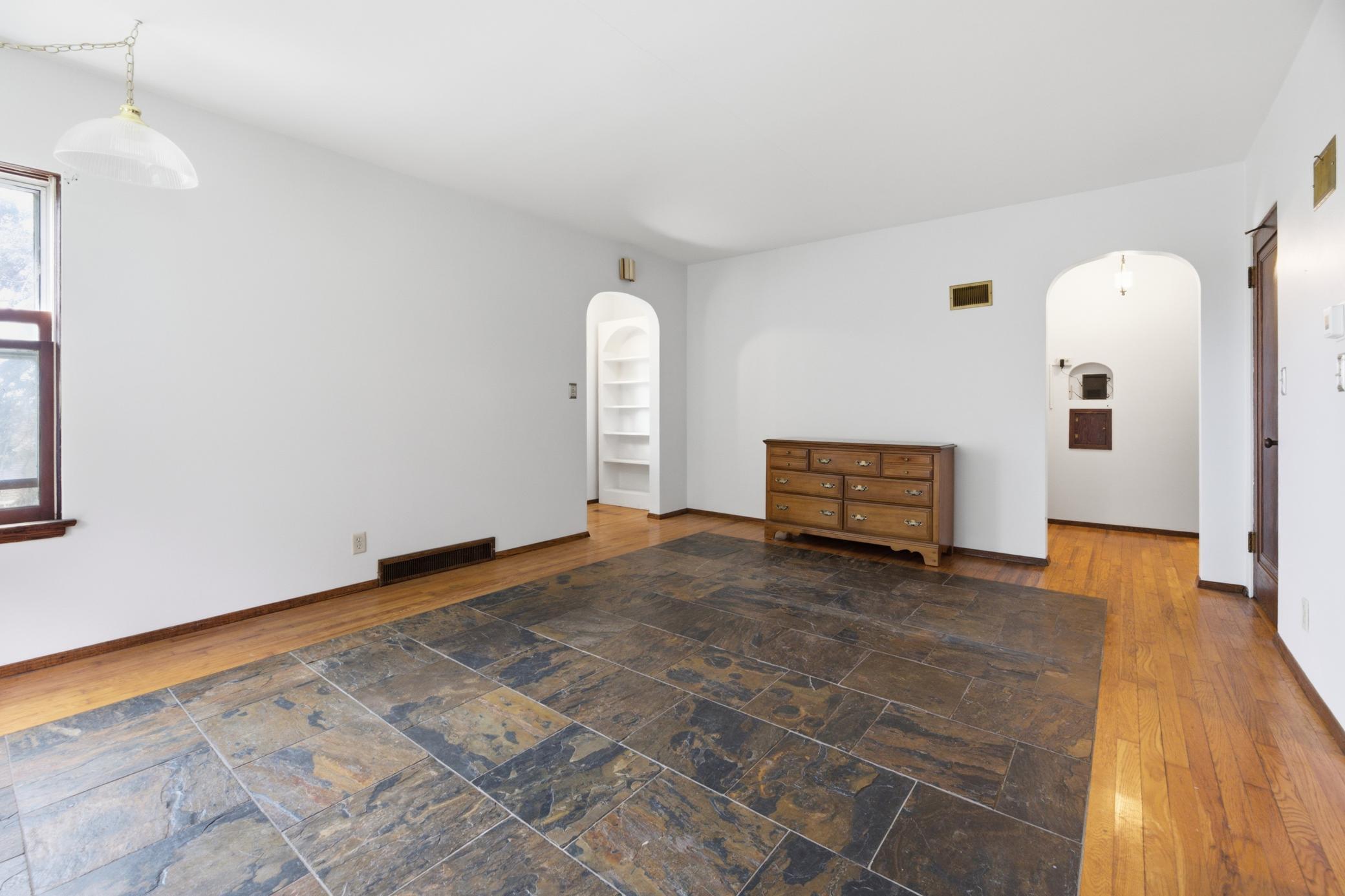 1109 S 2nd Street Property Photo 7