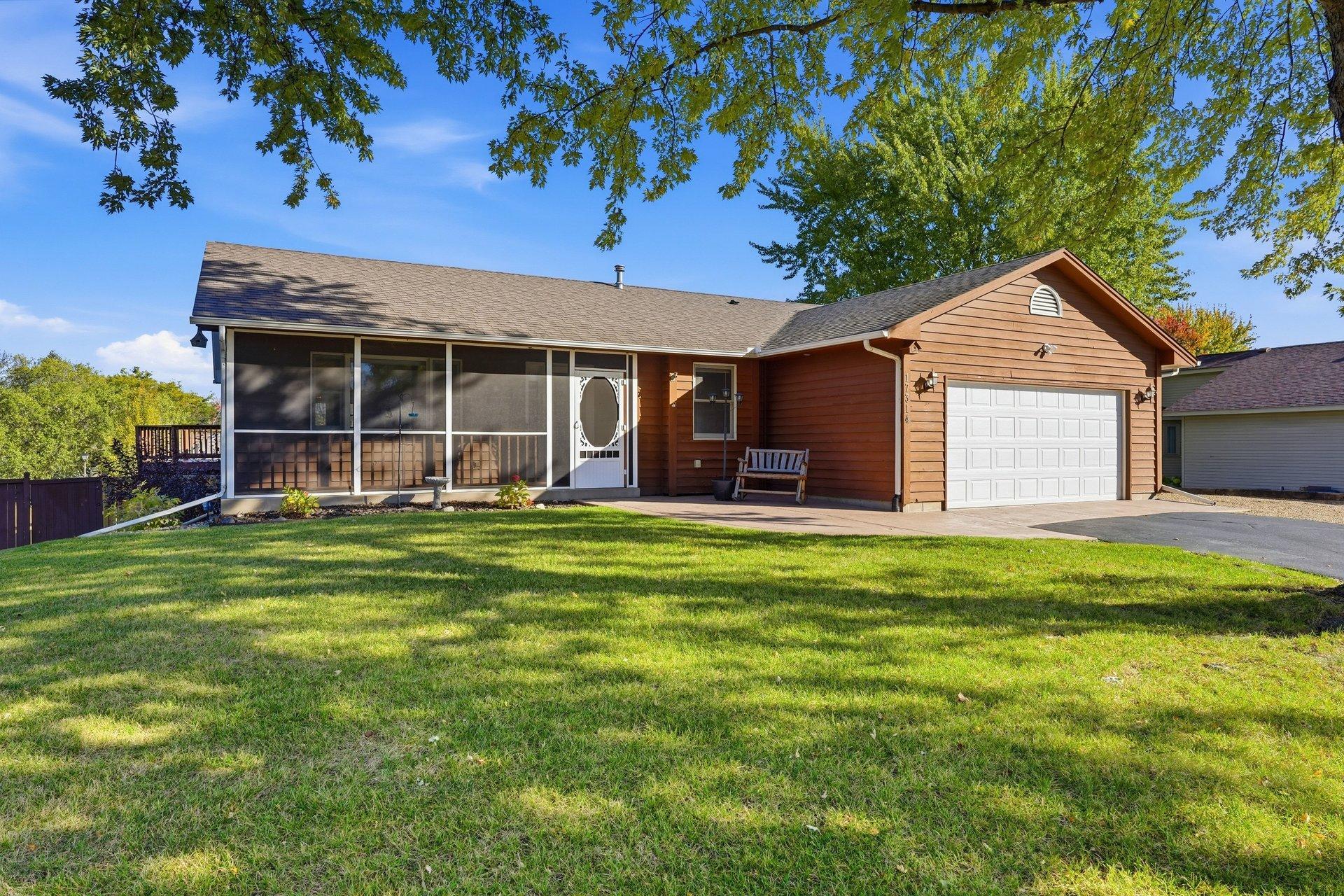 17314 Greentree Path Property Photo 1