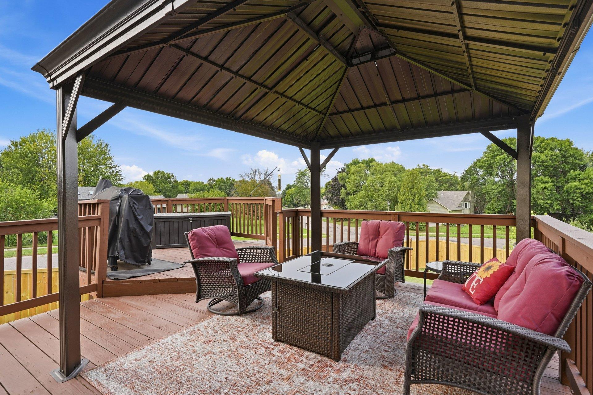 17314 Greentree Path Property Photo 44