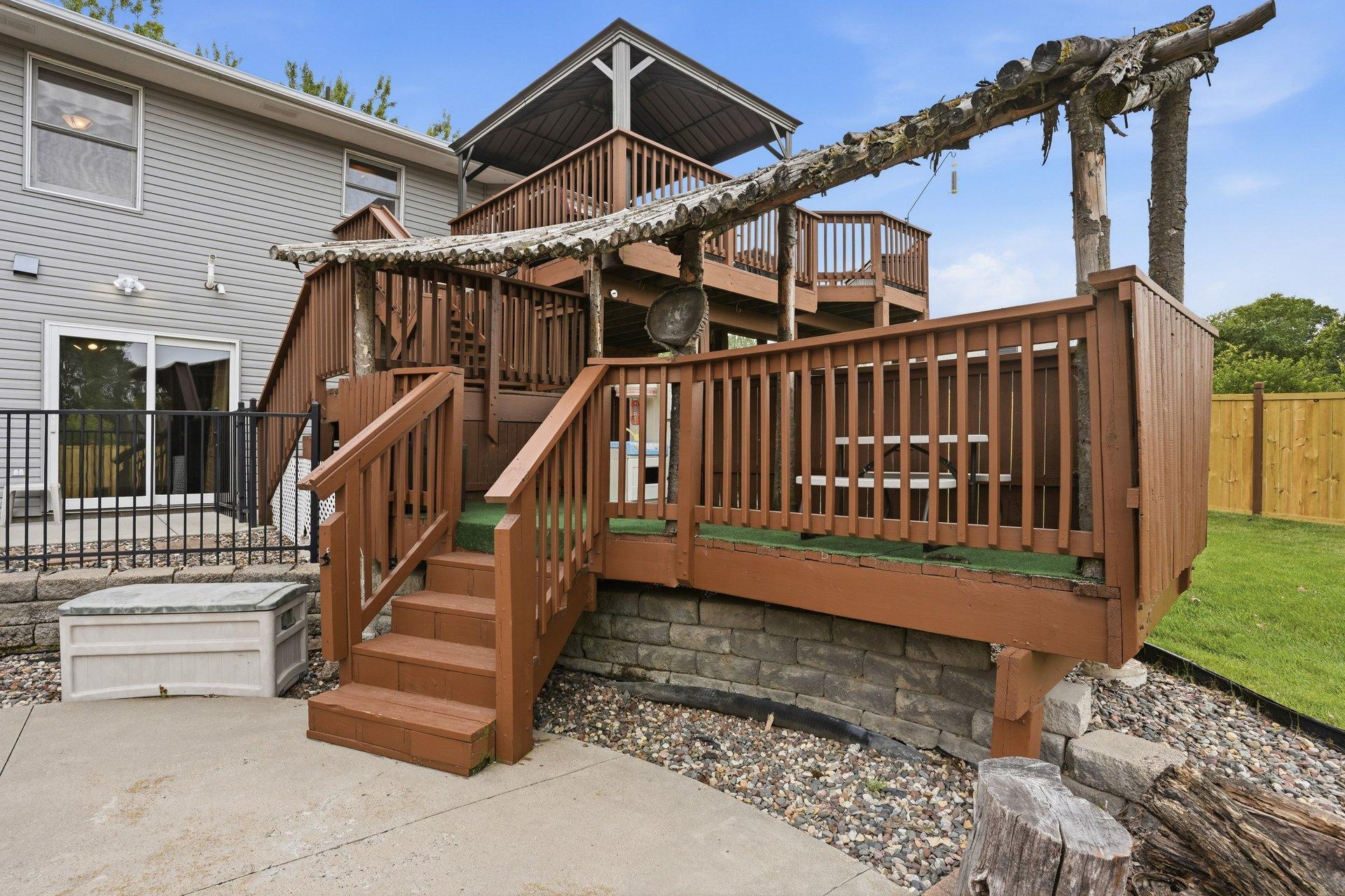 17314 Greentree Path Property Photo 45