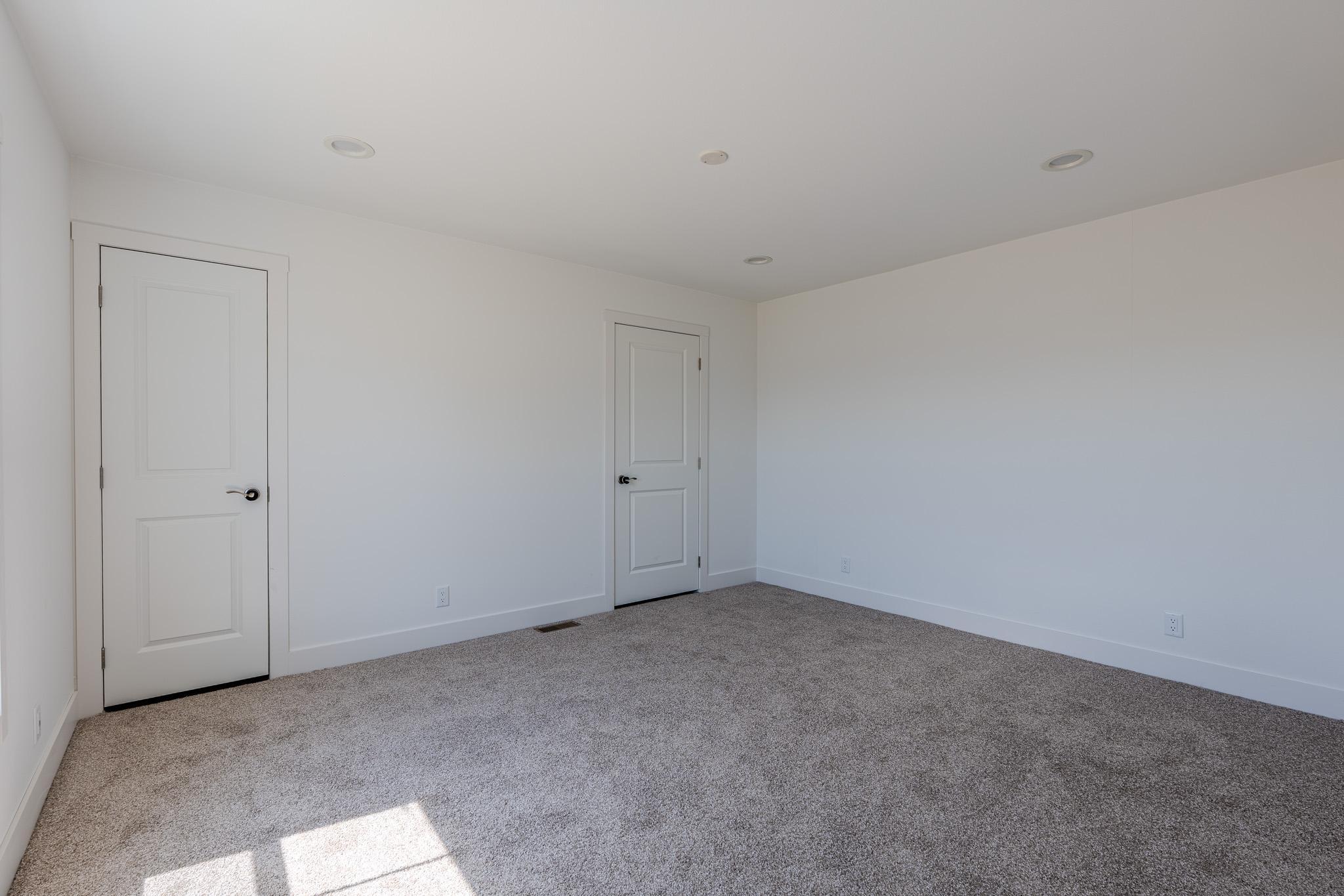 216 8th Street Nw Property Photo 10