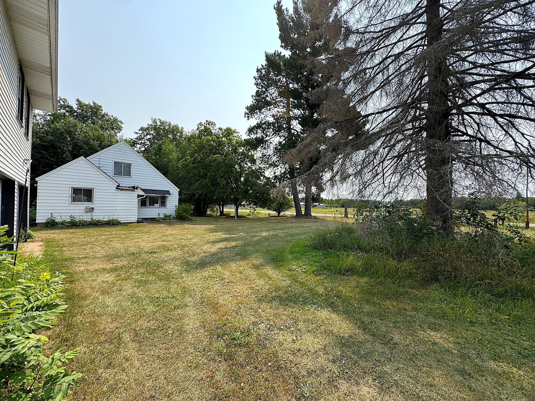 32162 Deer Street Property Photo 9