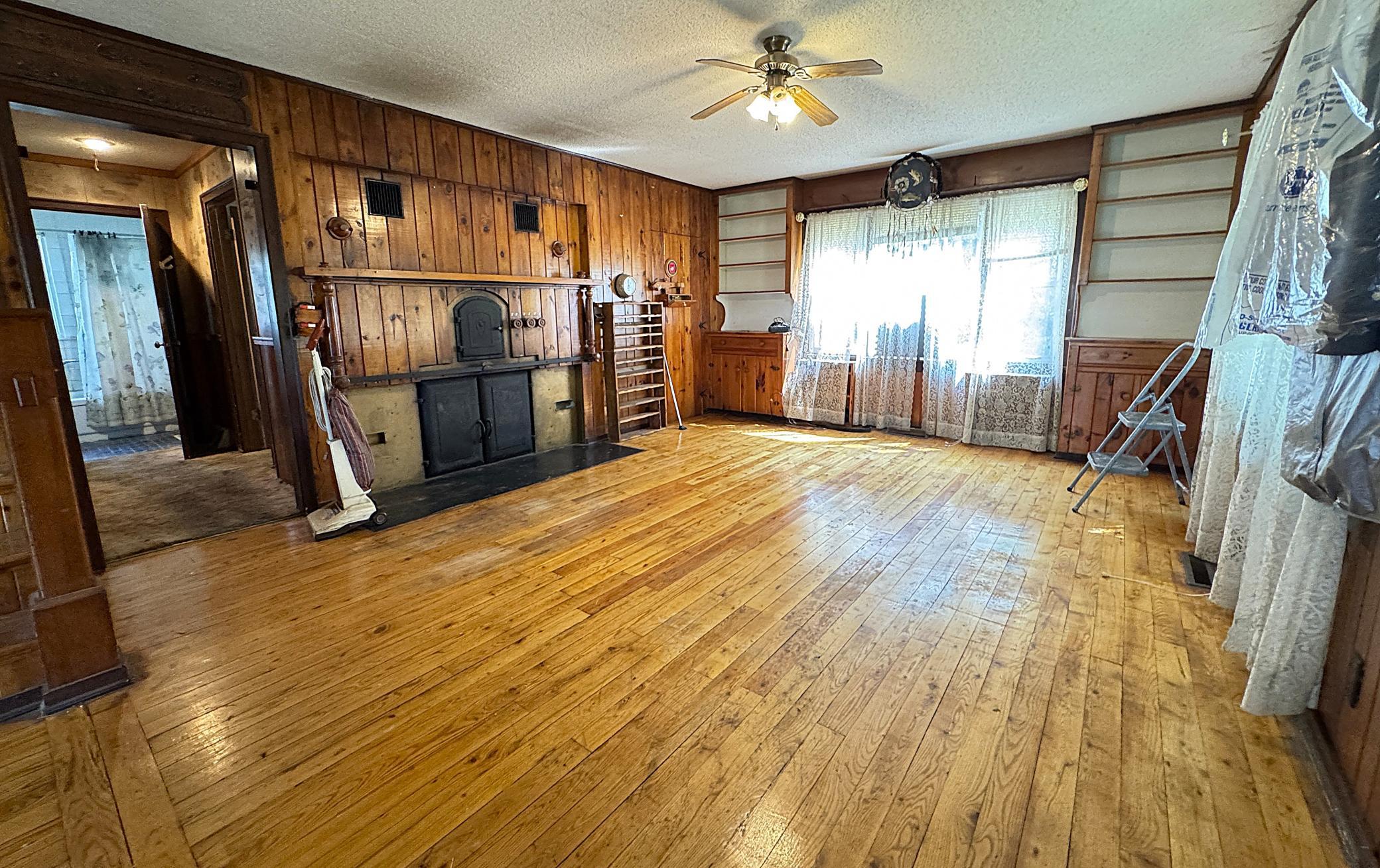32162 Deer Street Property Photo 19