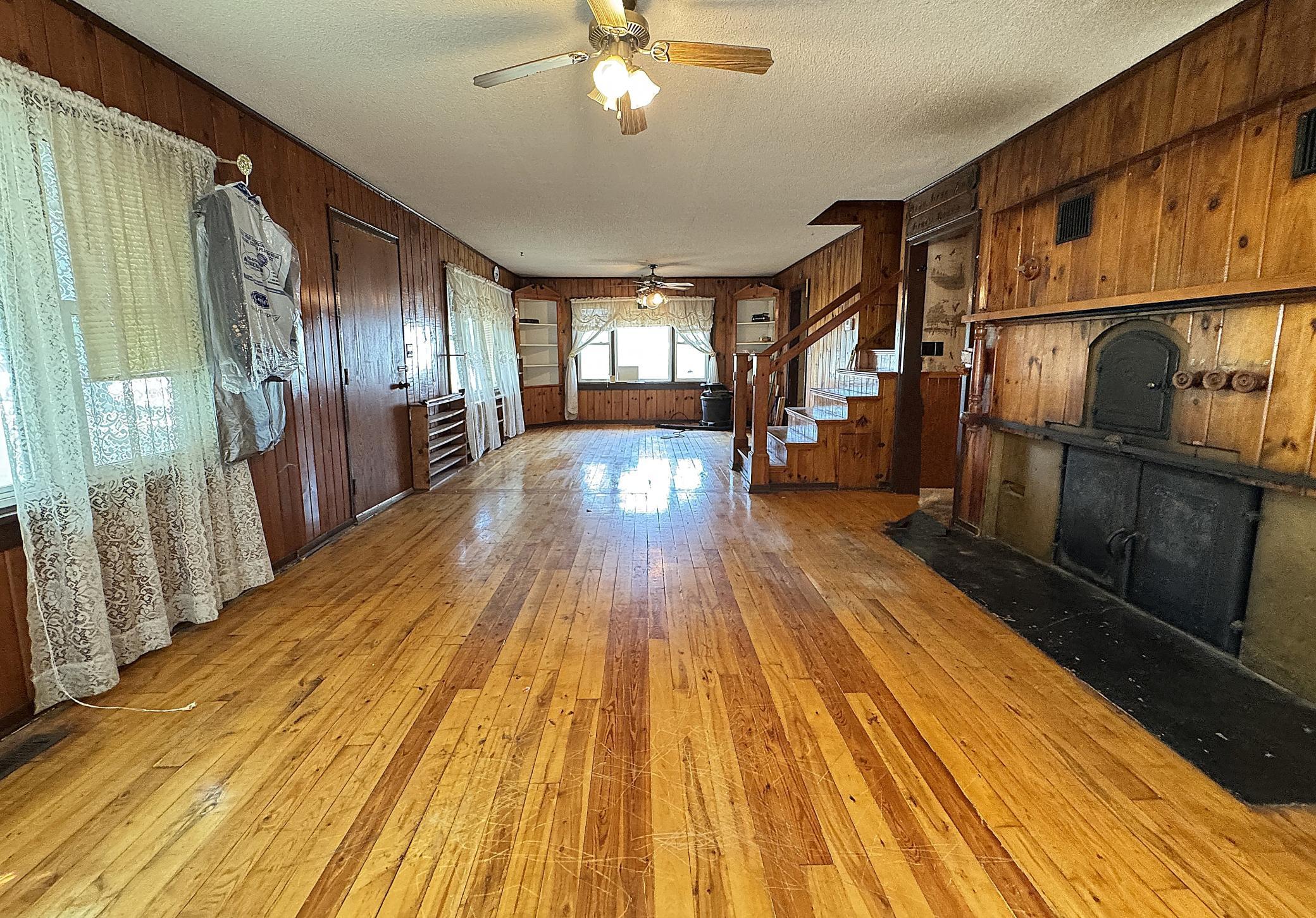 32162 Deer Street Property Photo 23