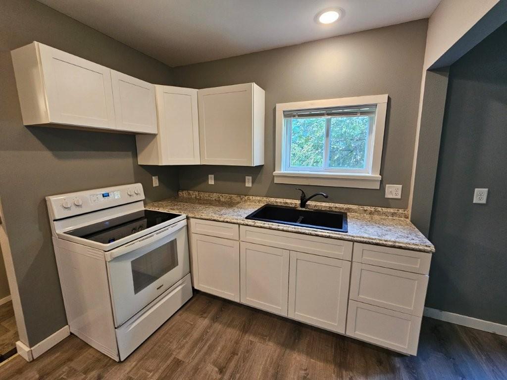 359 Byes Avenue Nw Property Photo 8