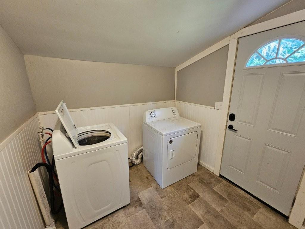 359 Byes Avenue Nw Property Photo 19