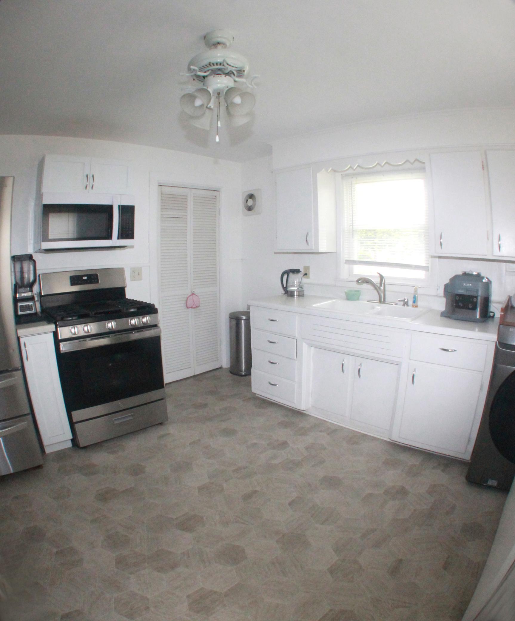 574 Wilson Street Property Photo 3