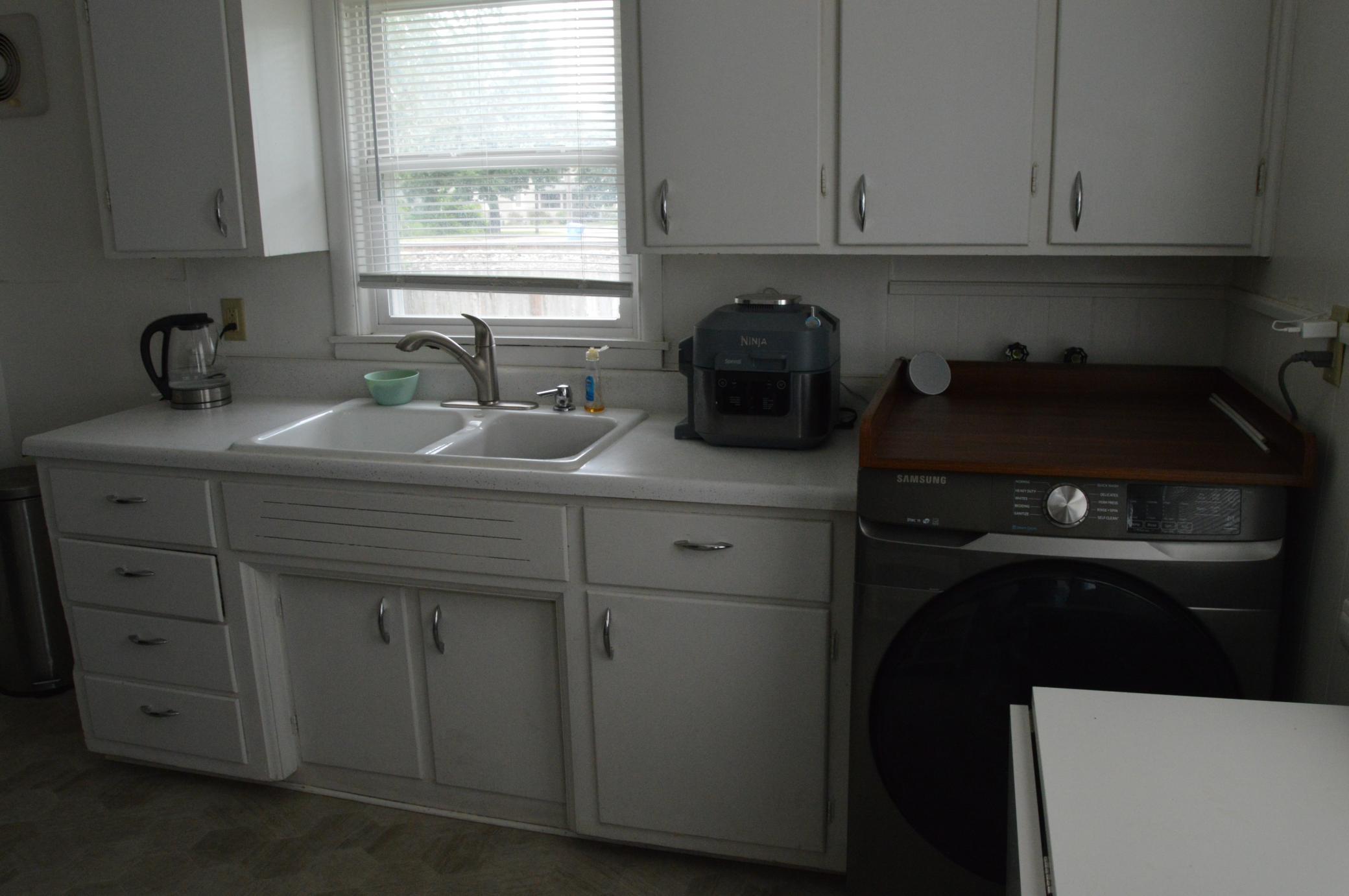 574 Wilson Street Property Photo 5