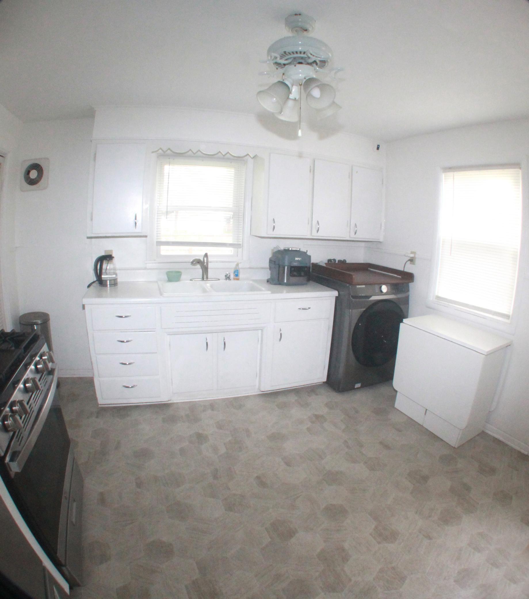 574 Wilson Street Property Photo 7