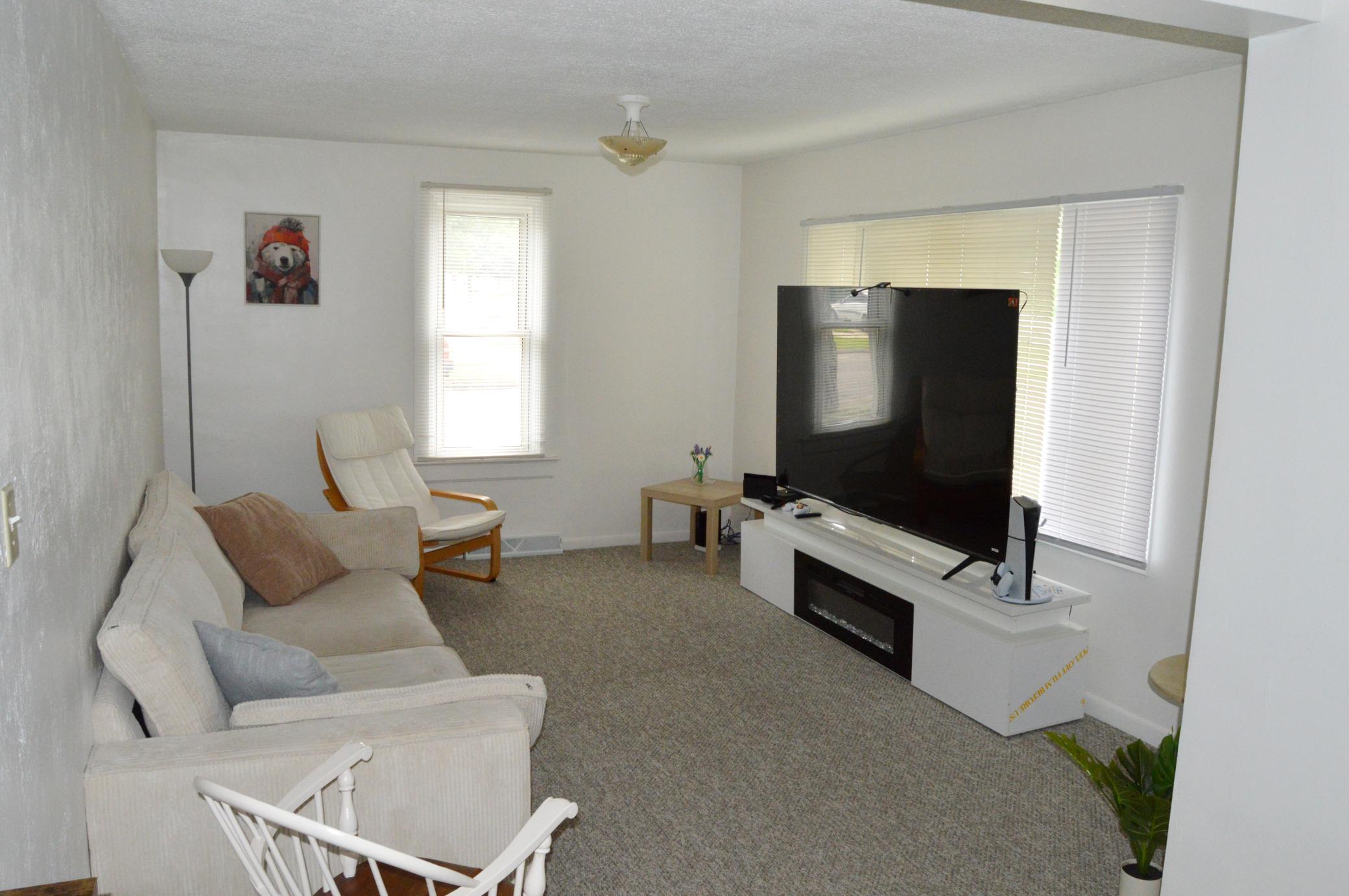 574 Wilson Street Property Photo 8