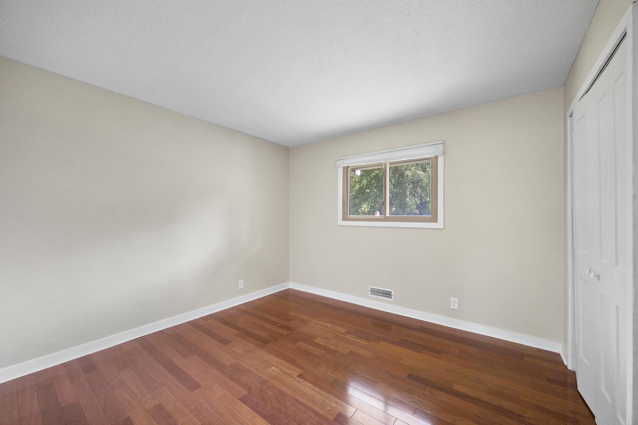 7101 Willow Road Property Photo 20