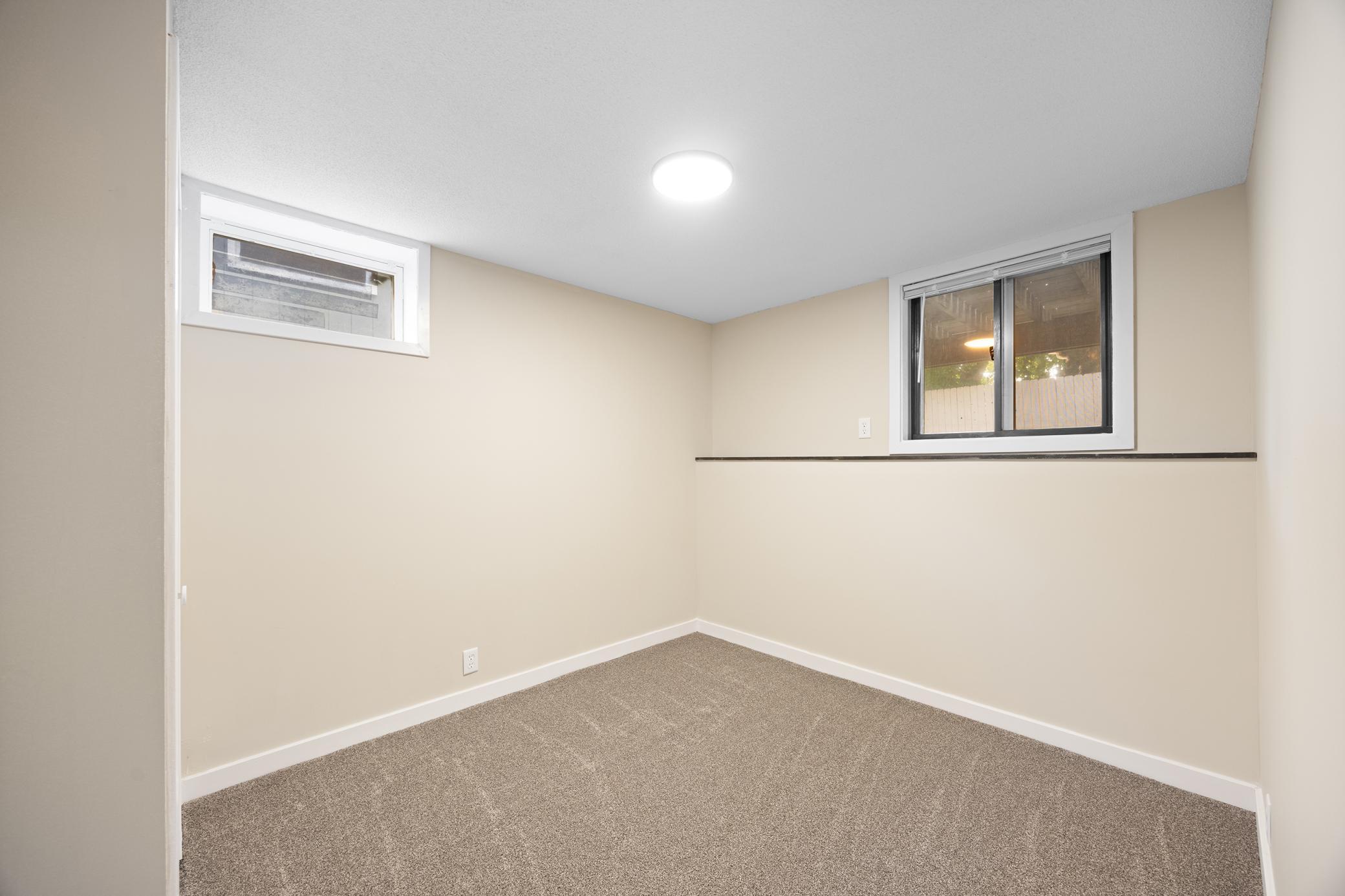 7101 Willow Road Property Photo 25