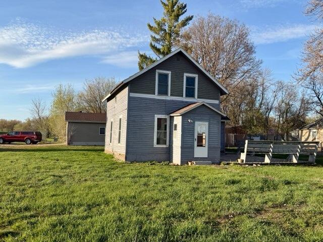 101 5th Avenue E Property Photo 1