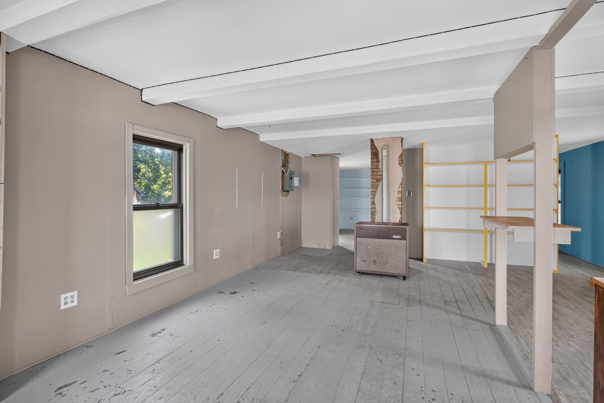 602 2nd Avenue E Property Photo 11