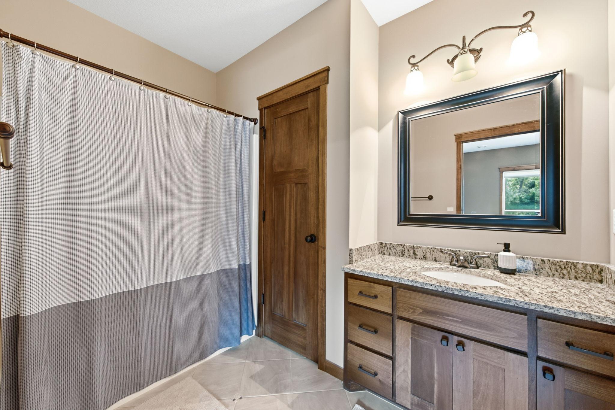 1501 Comstock Lane N Property Photo 29