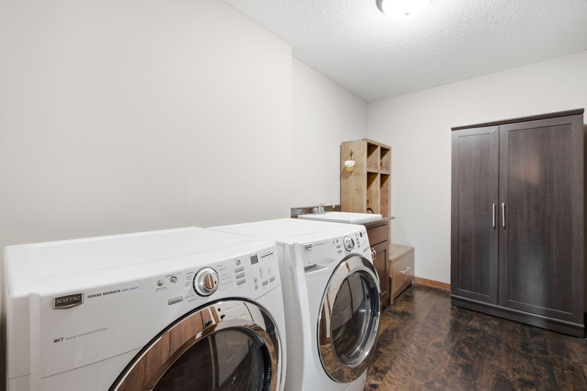 1501 Comstock Lane N Property Photo 31