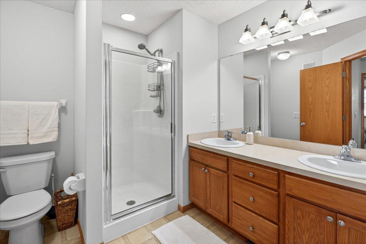 10533 74th Street Ne 1 Property Photo 26