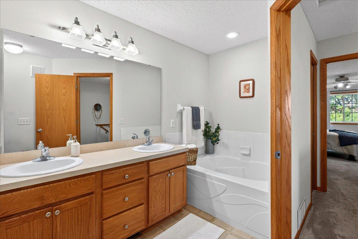 10533 74th Street Ne 1 Property Photo 27
