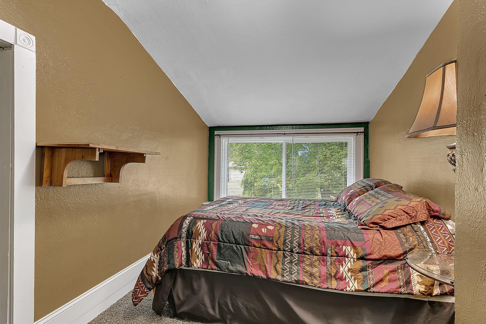 241 3rd Street Property Photo 16