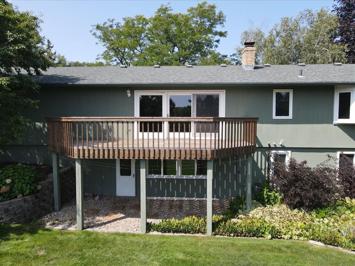 103 Lakeside Drive Property Photo 7
