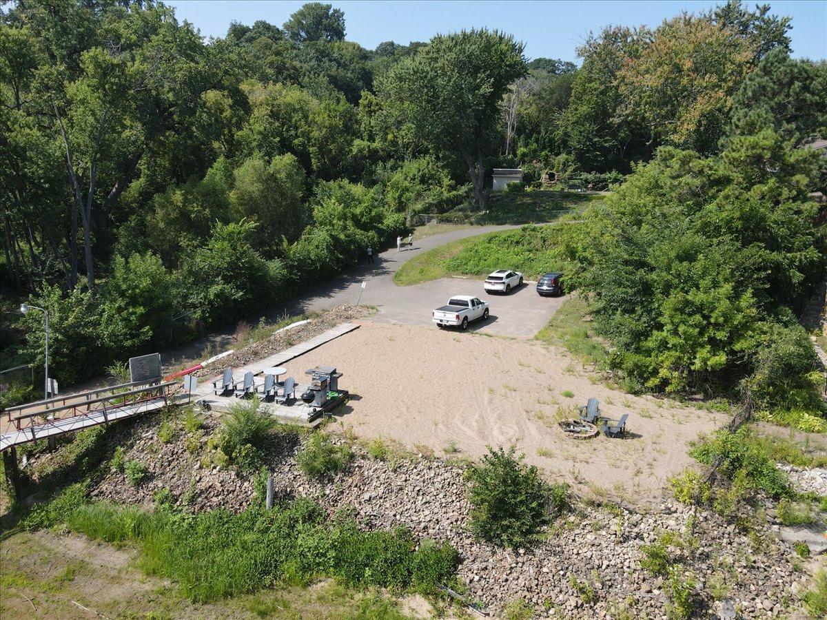 103 Lakeside Drive Property Photo 12