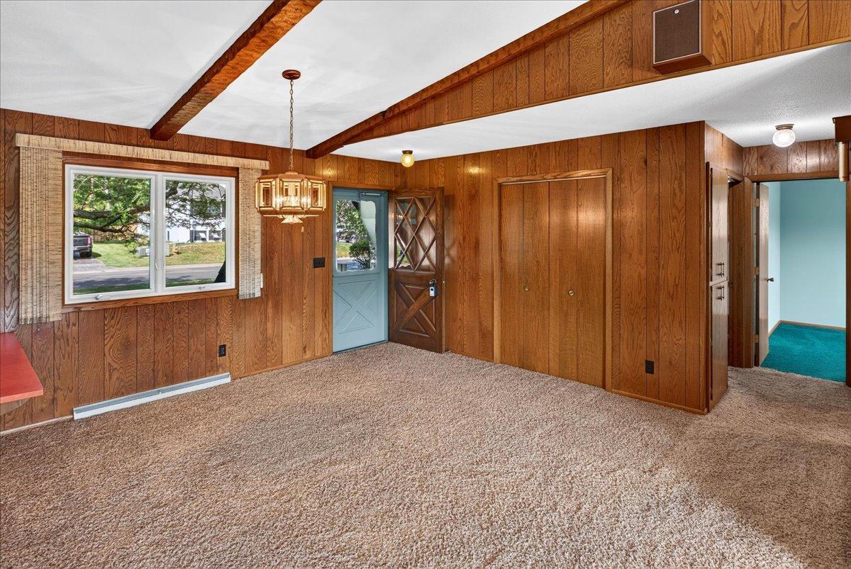 103 Lakeside Drive Property Photo 15