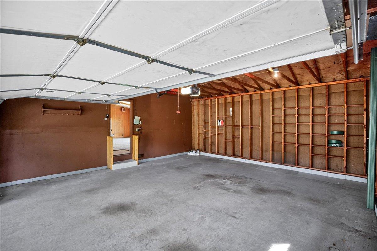 103 Lakeside Drive Property Photo 37