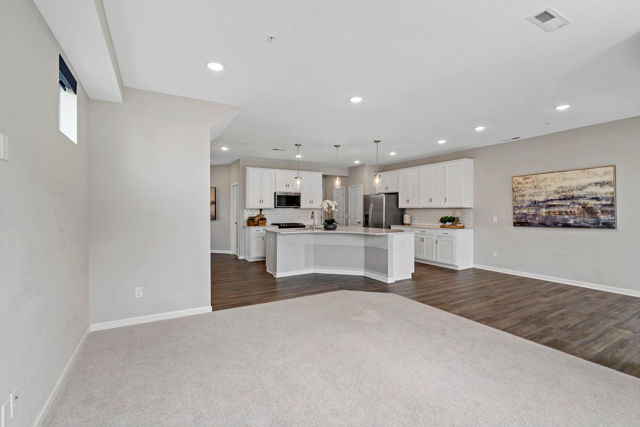 11263 Crestbury Drive Property Photo 8