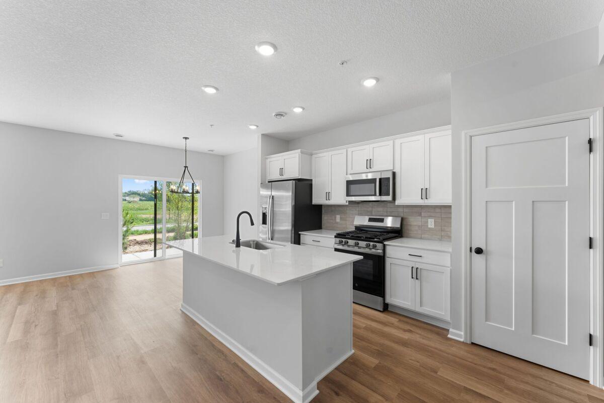 679 Tulare Terrace Property Photo 1