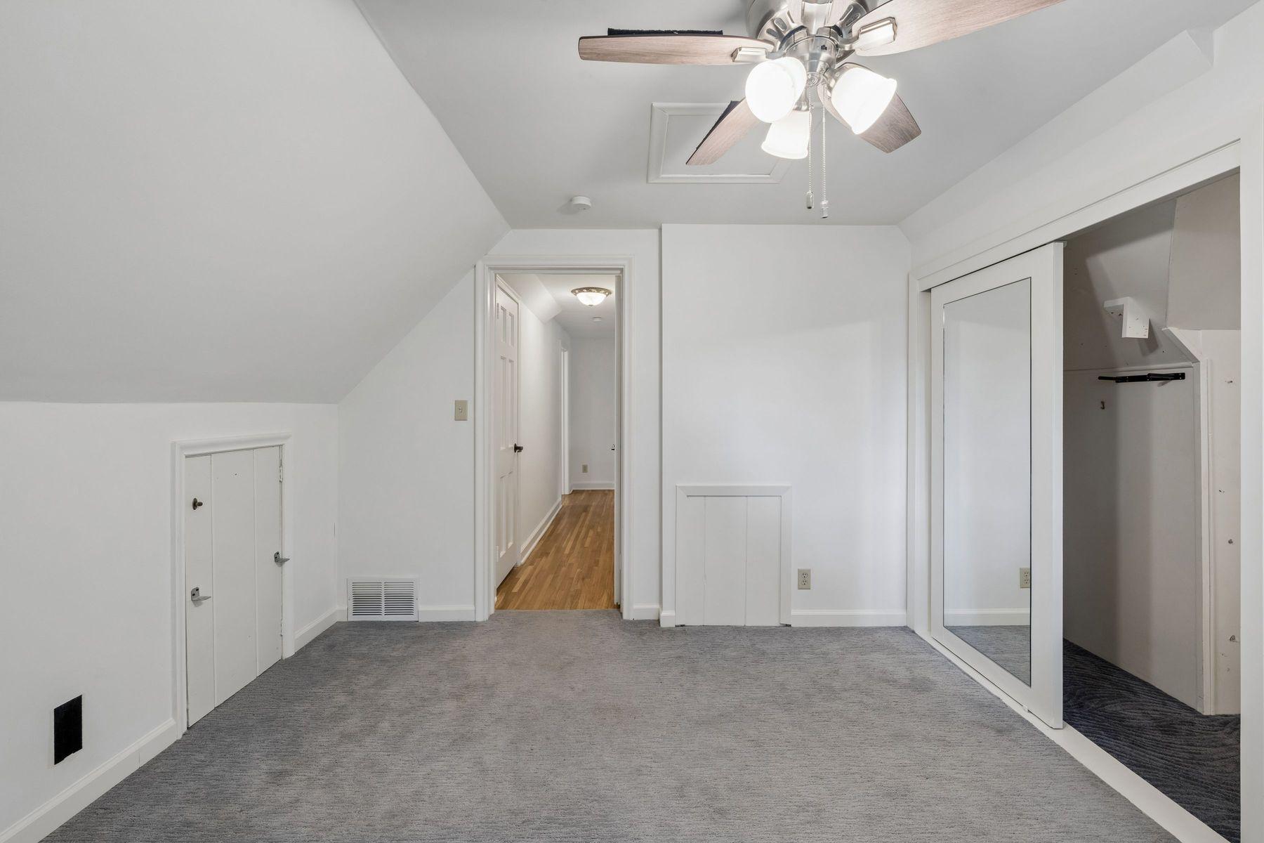 5404 Interlachen Boulevard Property Photo 22