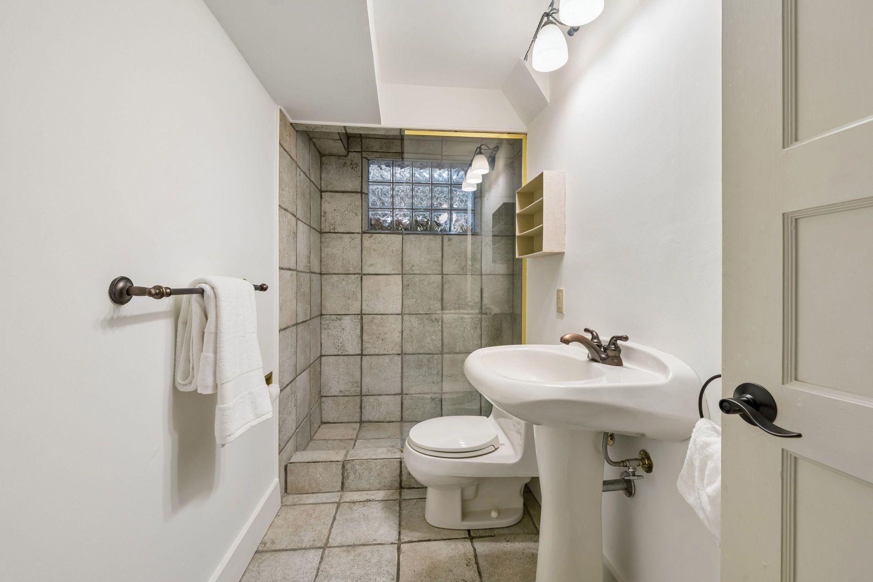 5404 Interlachen Boulevard Property Photo 32