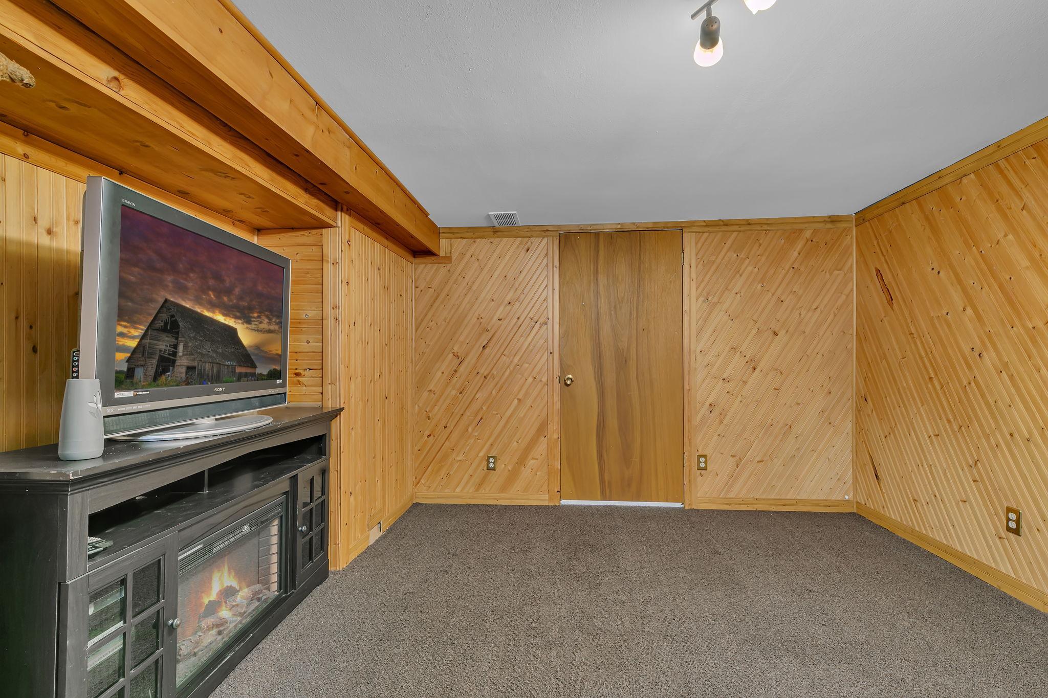 321 32nd Avenue N Property Photo 11