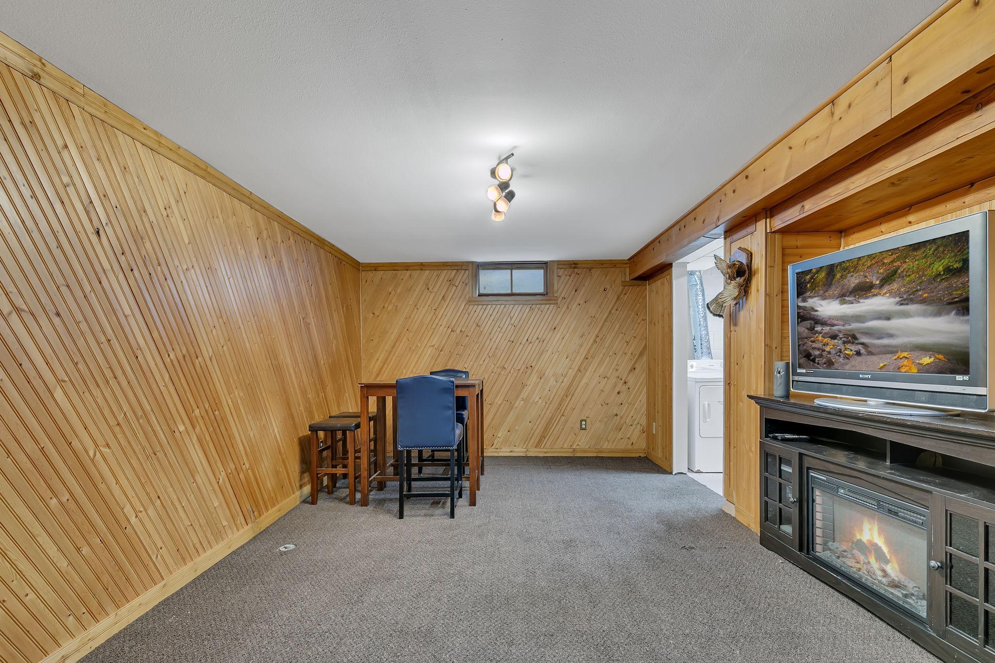 321 32nd Avenue N Property Photo 12