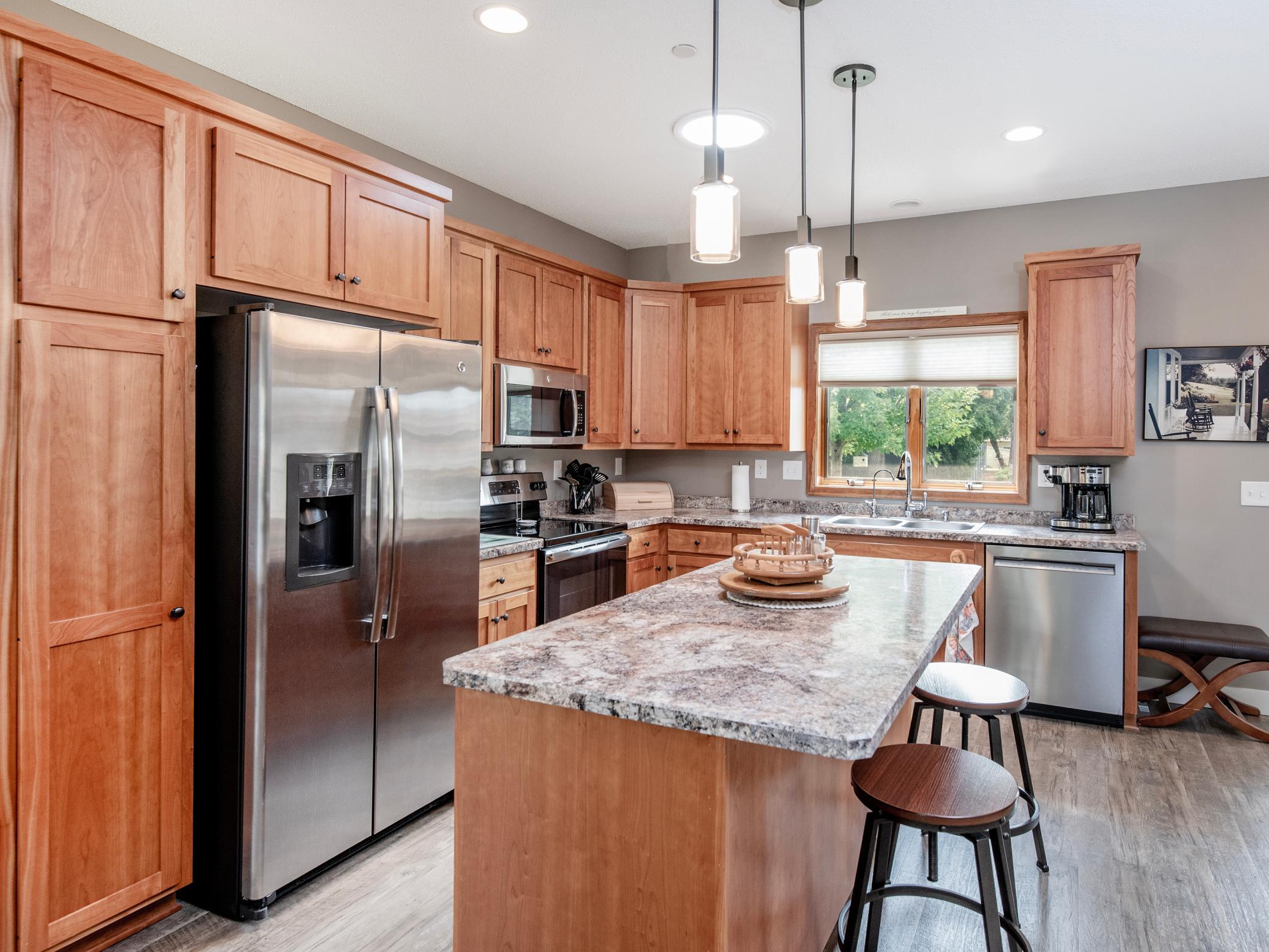 2365 Skillman Avenue E Property Photo 6