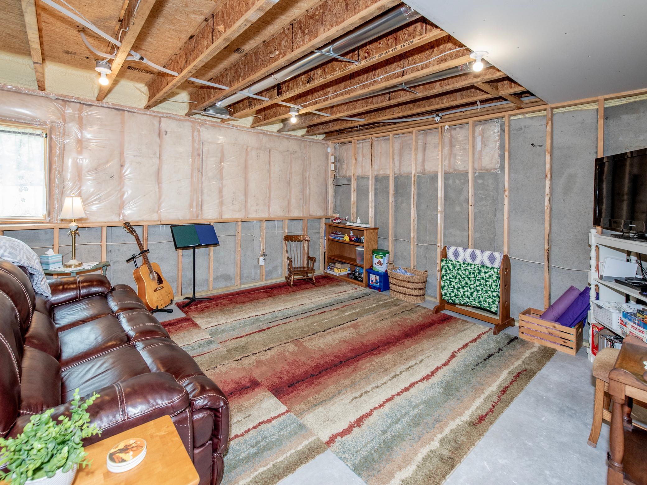 2365 Skillman Avenue E Property Photo 22