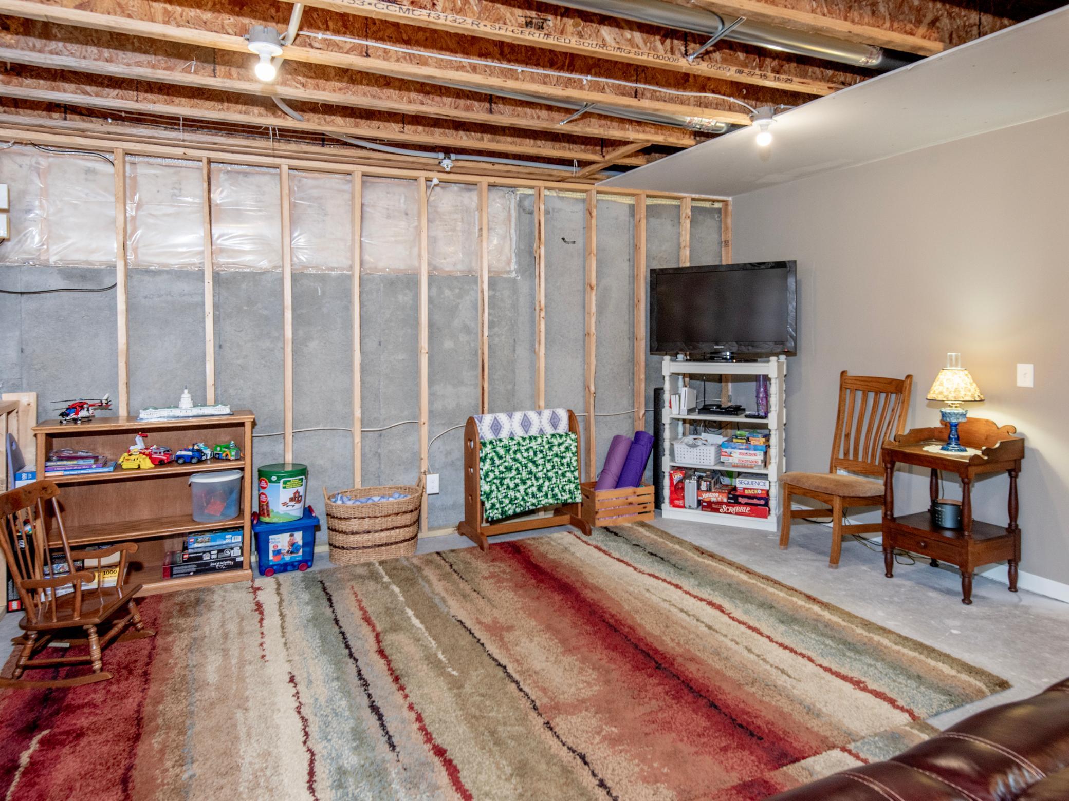 2365 Skillman Avenue E Property Photo 23