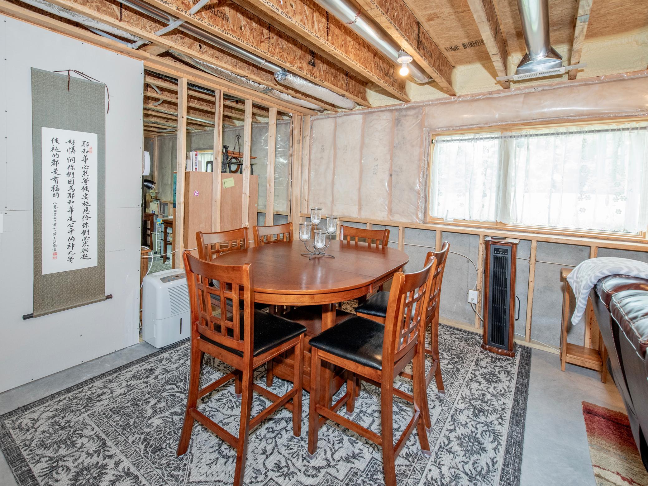 2365 Skillman Avenue E Property Photo 25