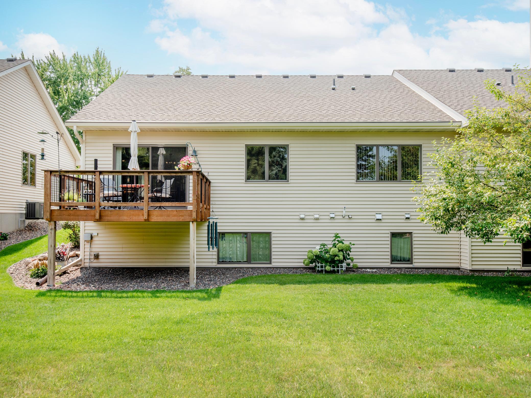 2365 Skillman Avenue E Property Photo 31