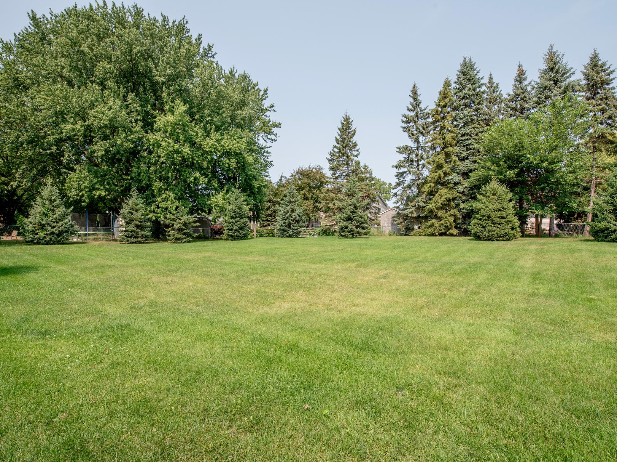 2365 Skillman Avenue E Property Photo 33