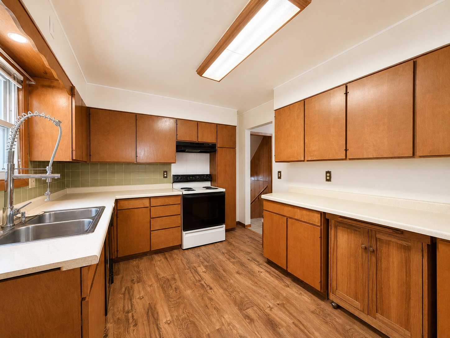 817 Clarks Lane Property Photo 12