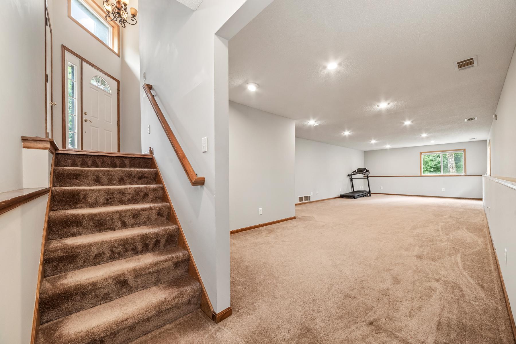 483 Poplar Drive Property Photo 15