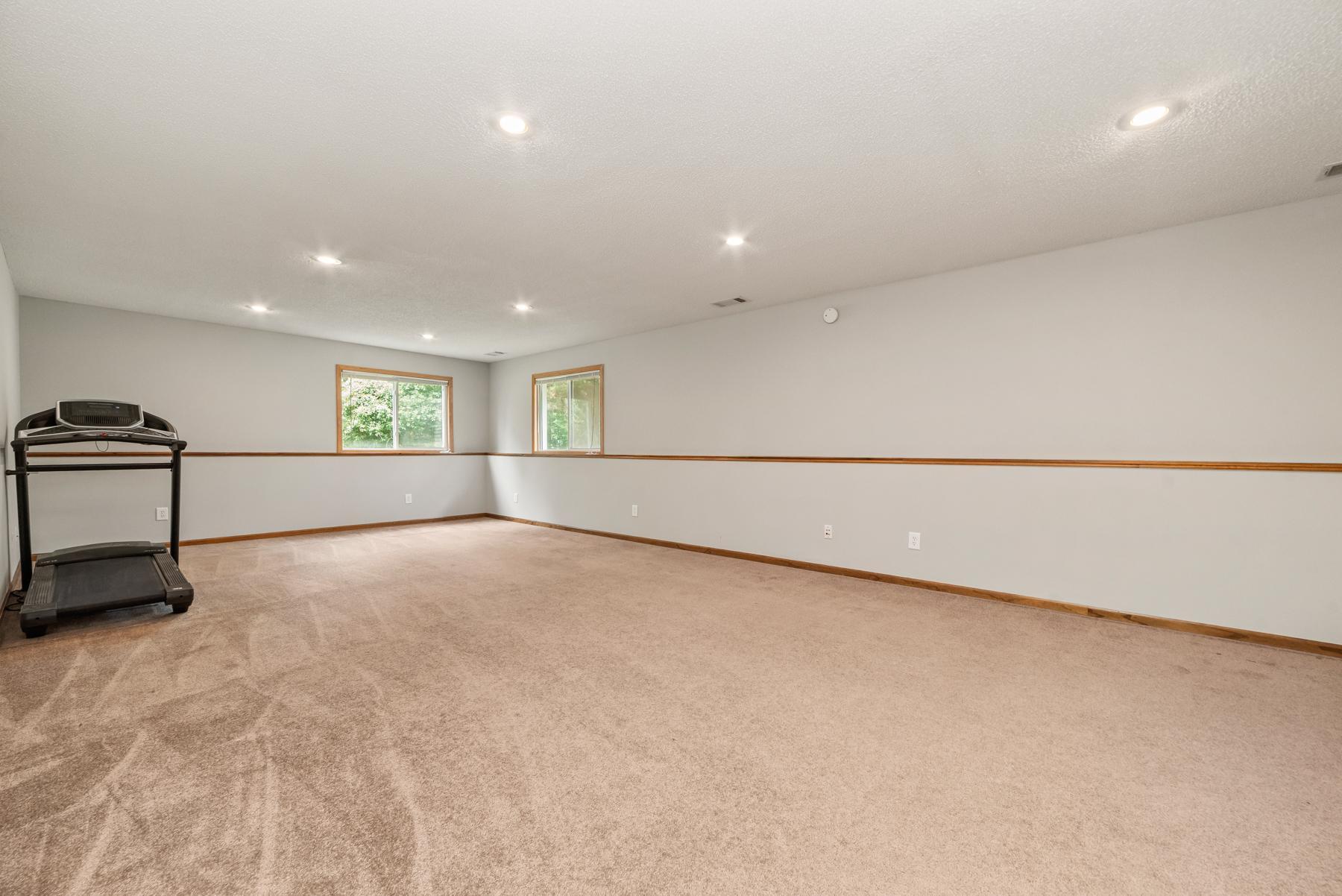 483 Poplar Drive Property Photo 22