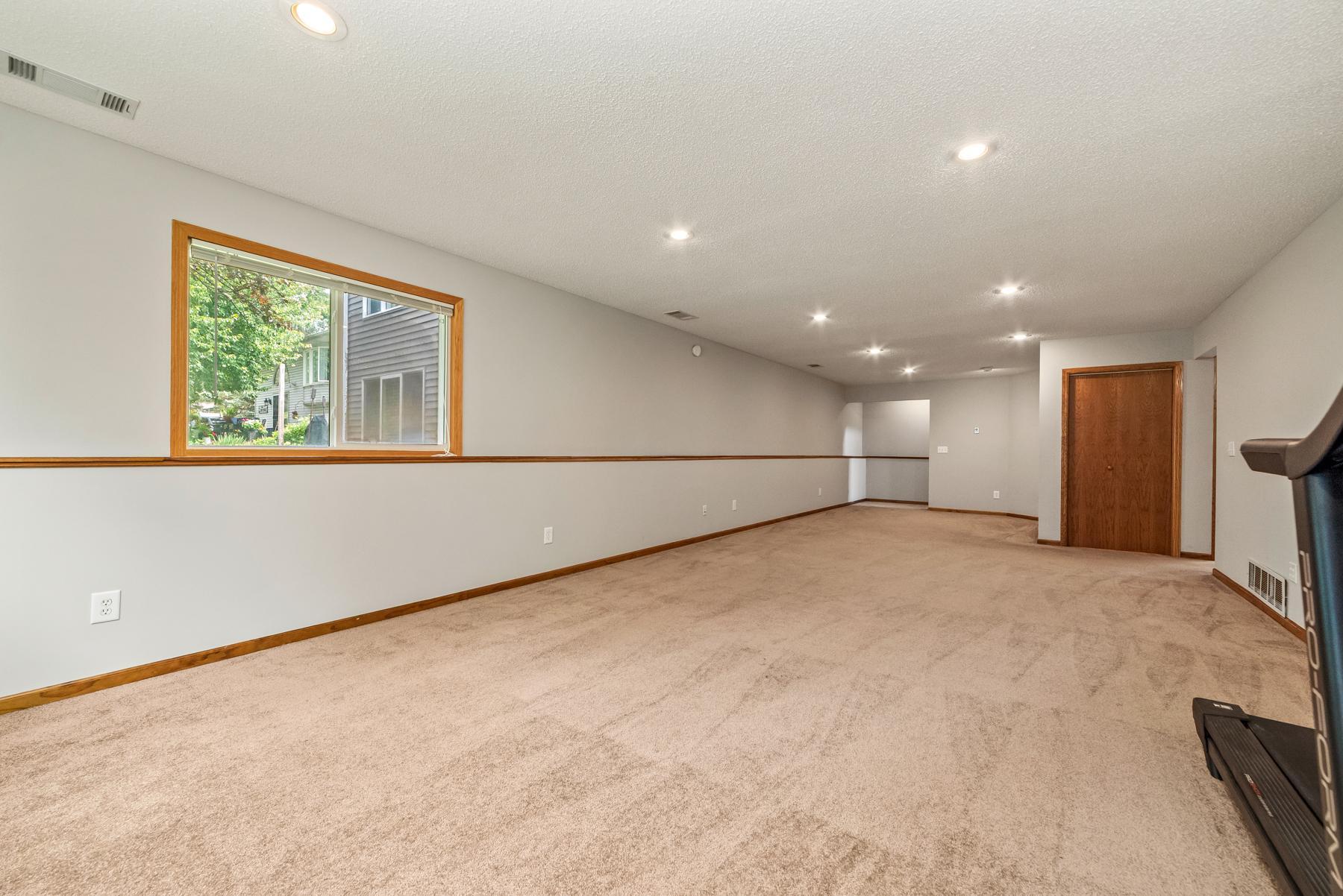 483 Poplar Drive Property Photo 23