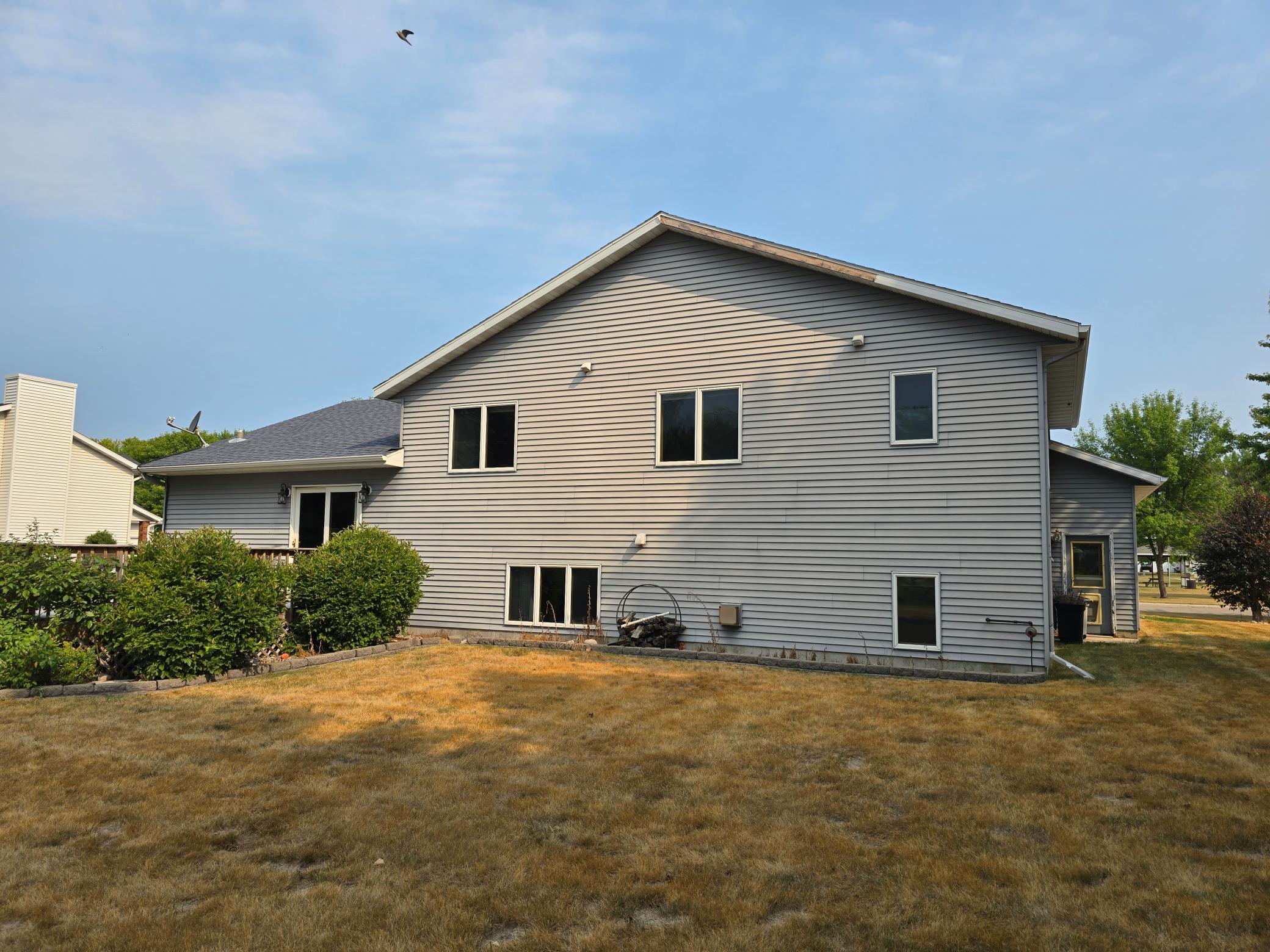 1101 5th Avenue Se Property Photo 3