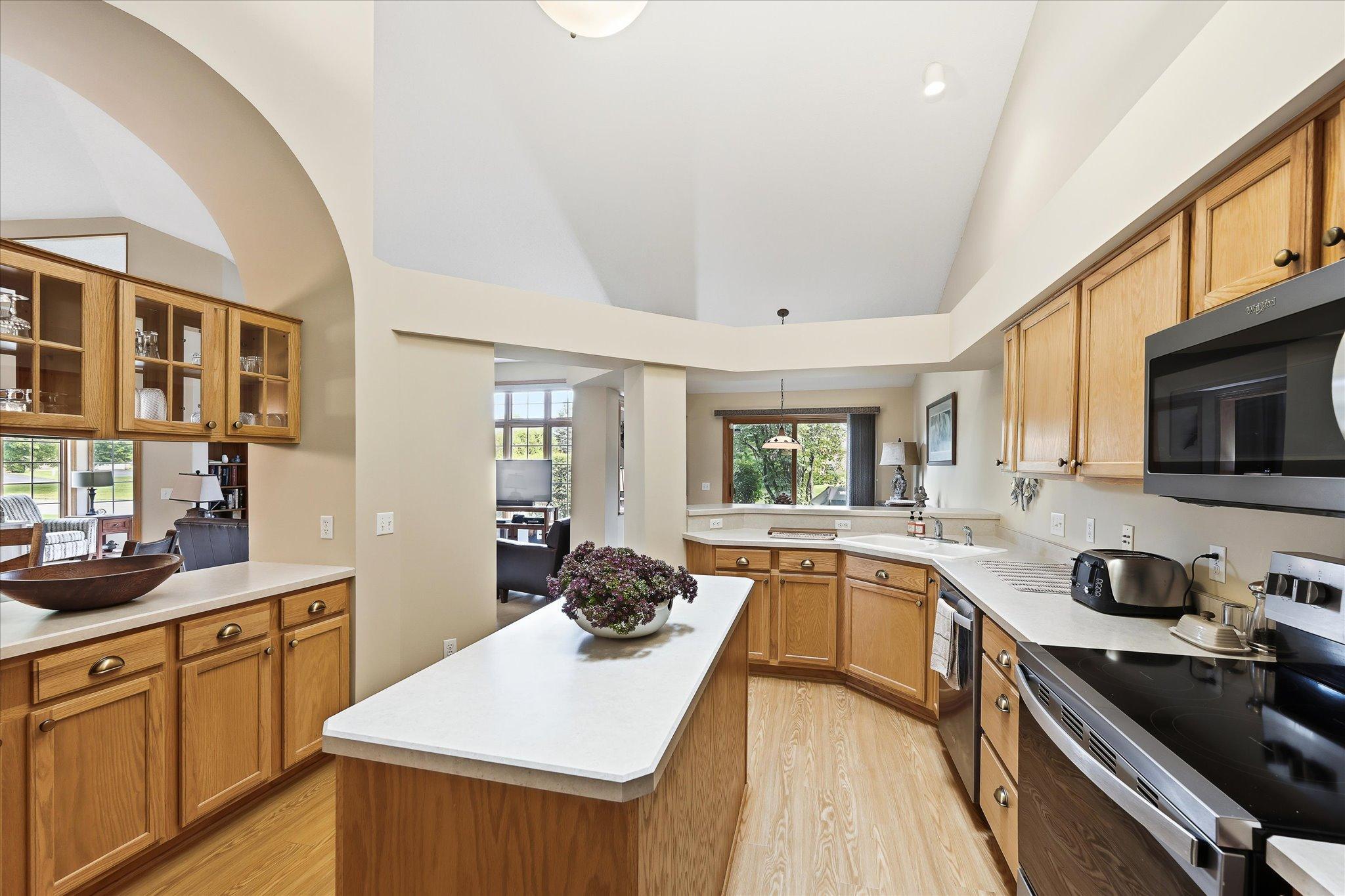 247 W Canyon Drive Property Photo 6