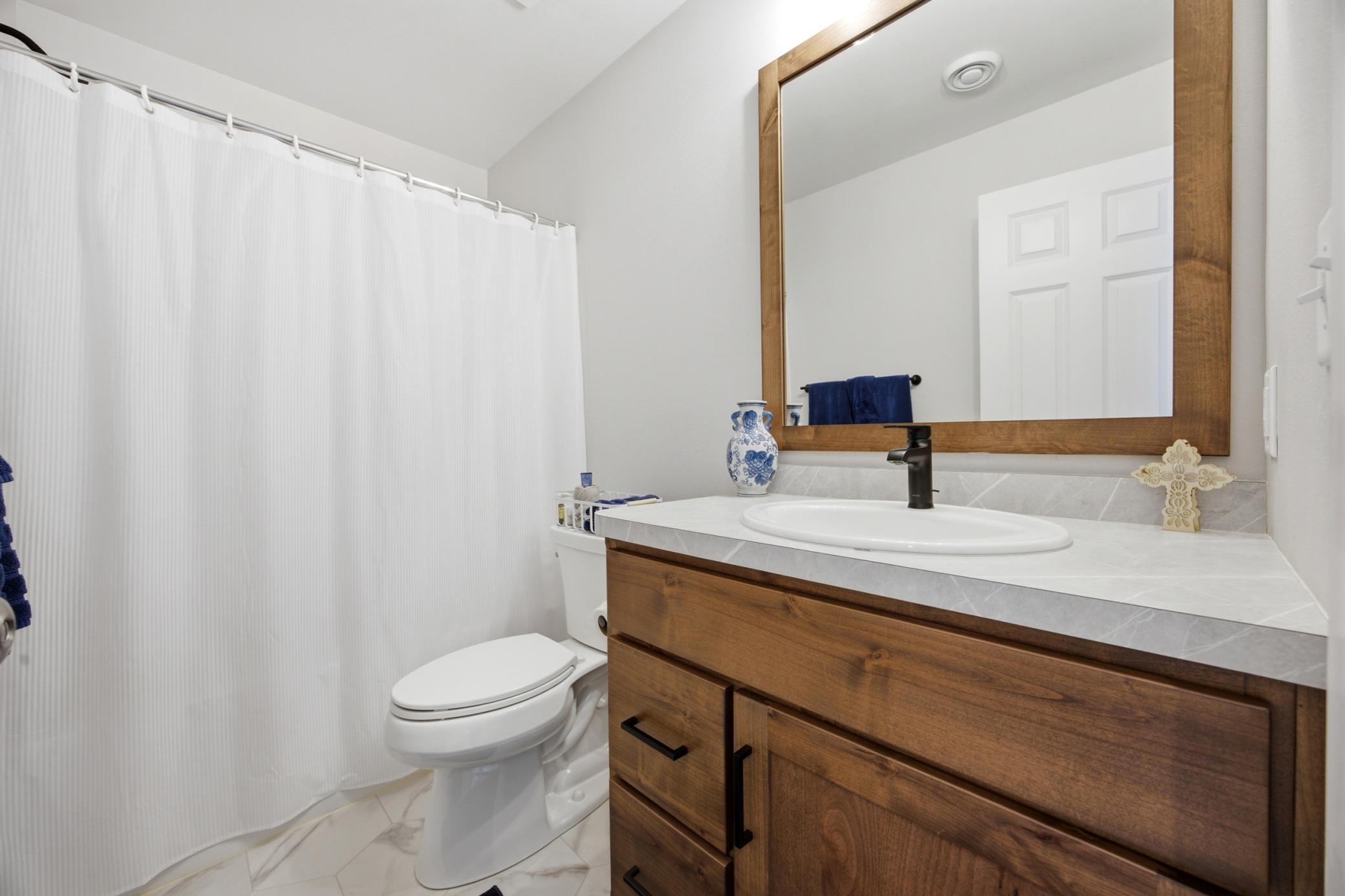 1204 Marlys Drive W Property Photo 21
