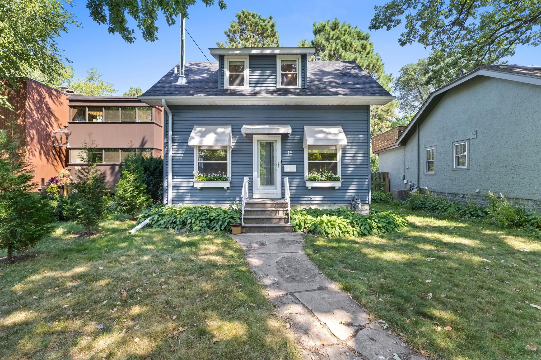 15 Sheridan Avenue S Property Photo 1