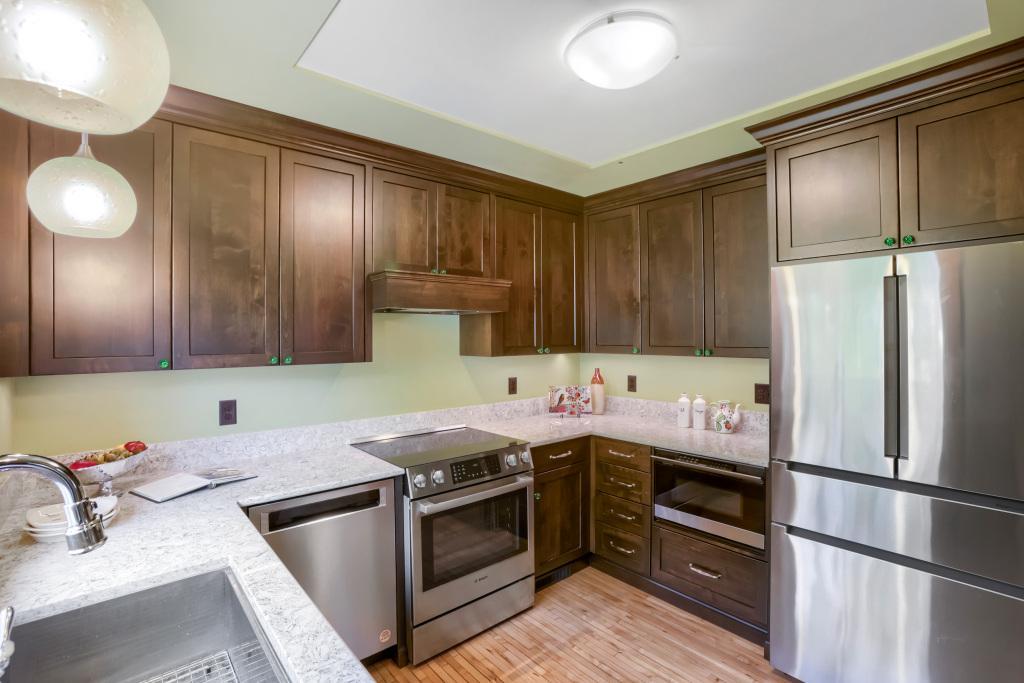 4887 Stewart Avenue Property Photo 9