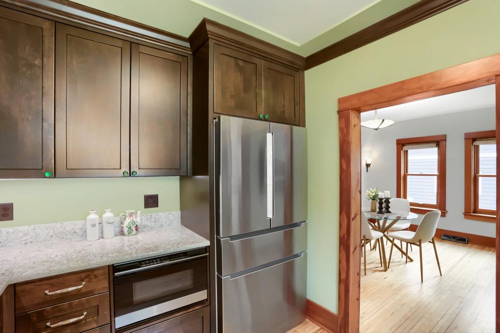 4887 Stewart Avenue Property Photo 11