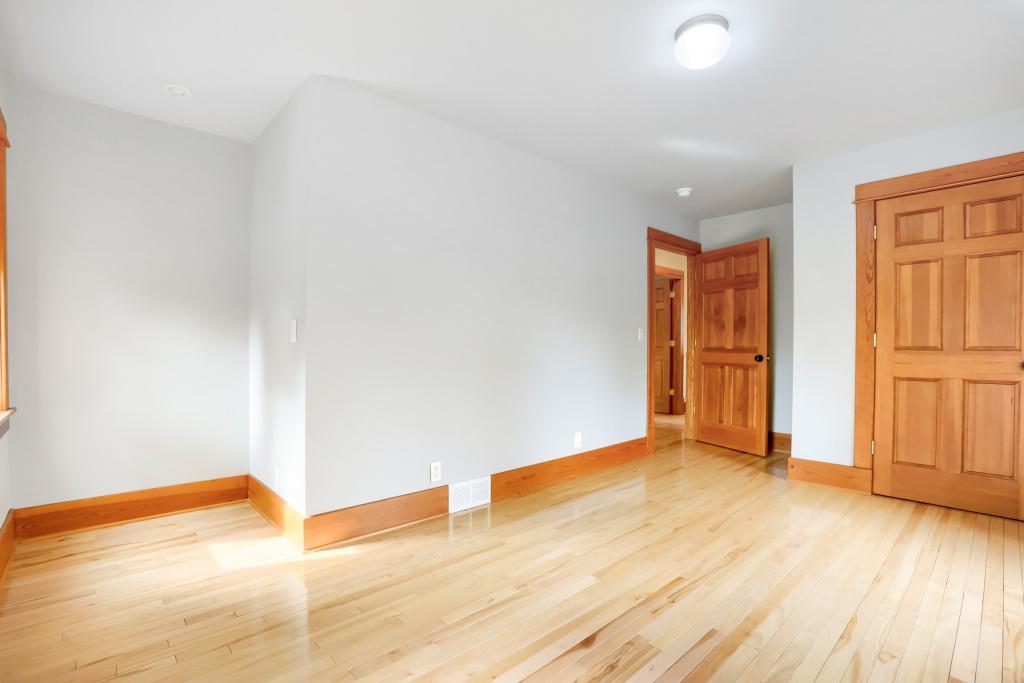 4887 Stewart Avenue Property Photo 15